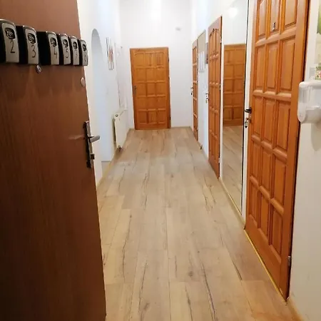 Apartmán Tulip - 4 Ze Wspolna Lazienka I Kuchnia *