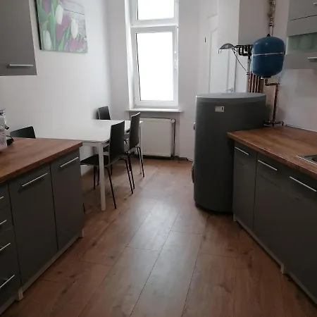 Tulip - 4 Ze Wspolna Lazienka I Kuchnia Apartmán