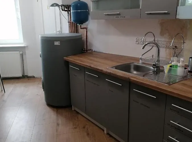 Apartamento Tulip - 4 Ze Wspolna Lazienka I Kuchnia